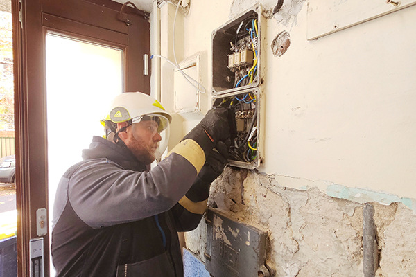 0-24 órás villamossági hibaelhárítás